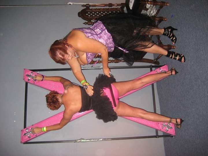 25P Mature wife  hot