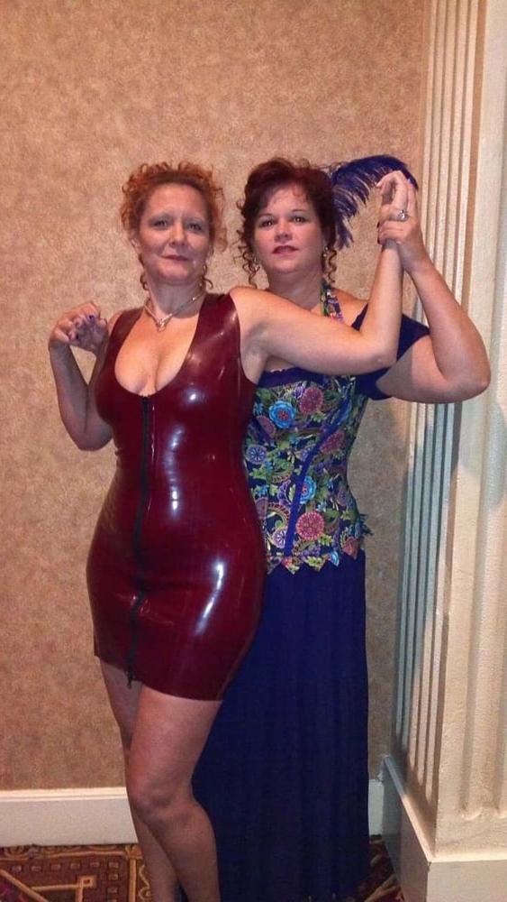 25P Mature wife  hot