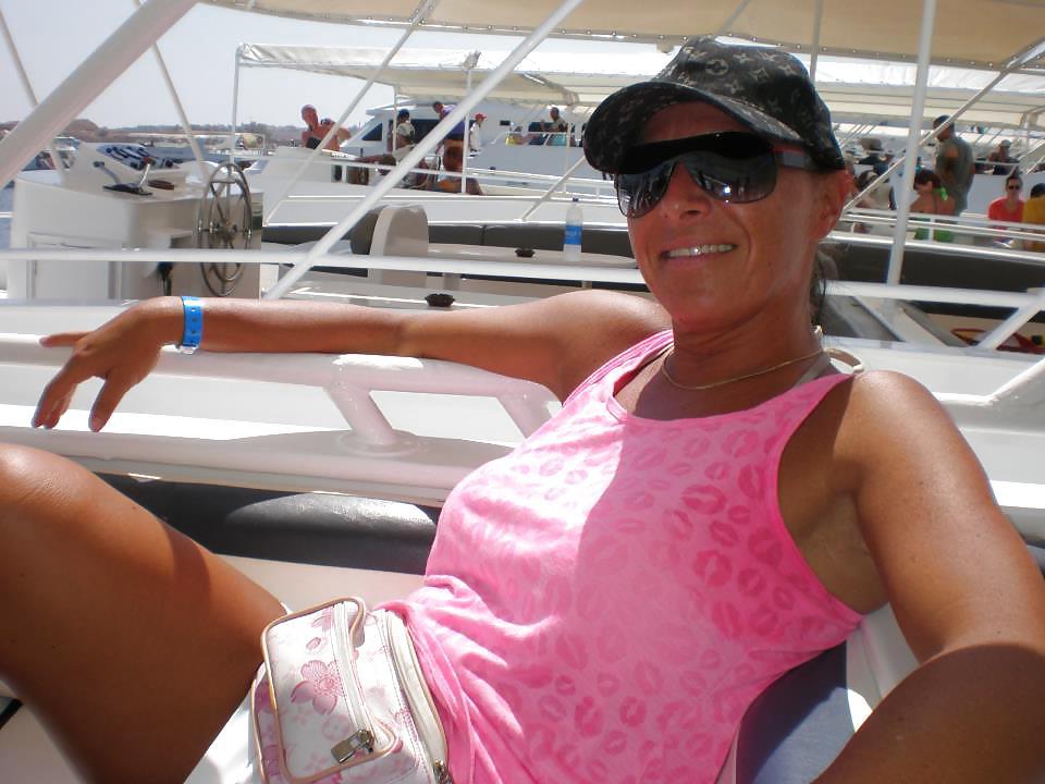 17P Sexy Milf from facebook with big tits