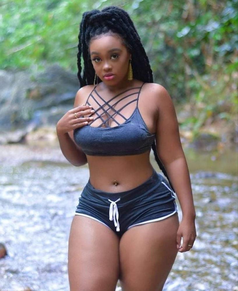 25P Ebony Queens! - 2