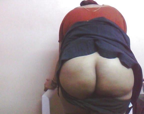 12P Indian mature exposing