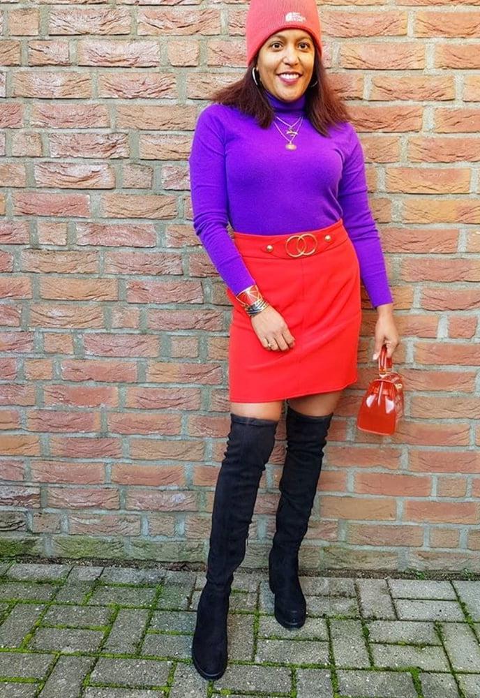 25P Milfs &amp; Gilfs wearing boots no.71