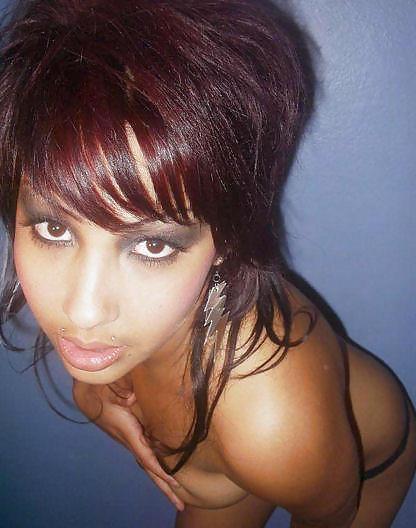 25P SEXY DESI INDIAN PAKI BABES 1
