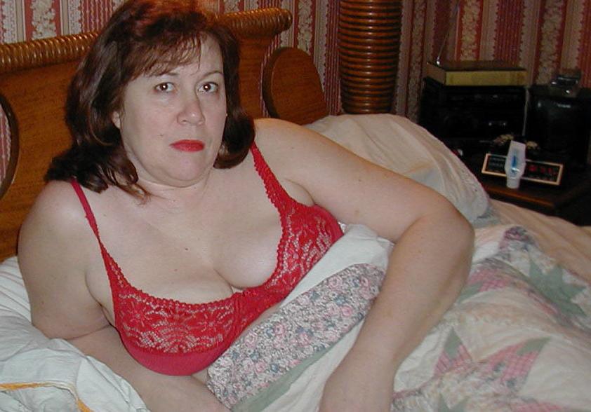 25P 3. Ohio wife exposed
