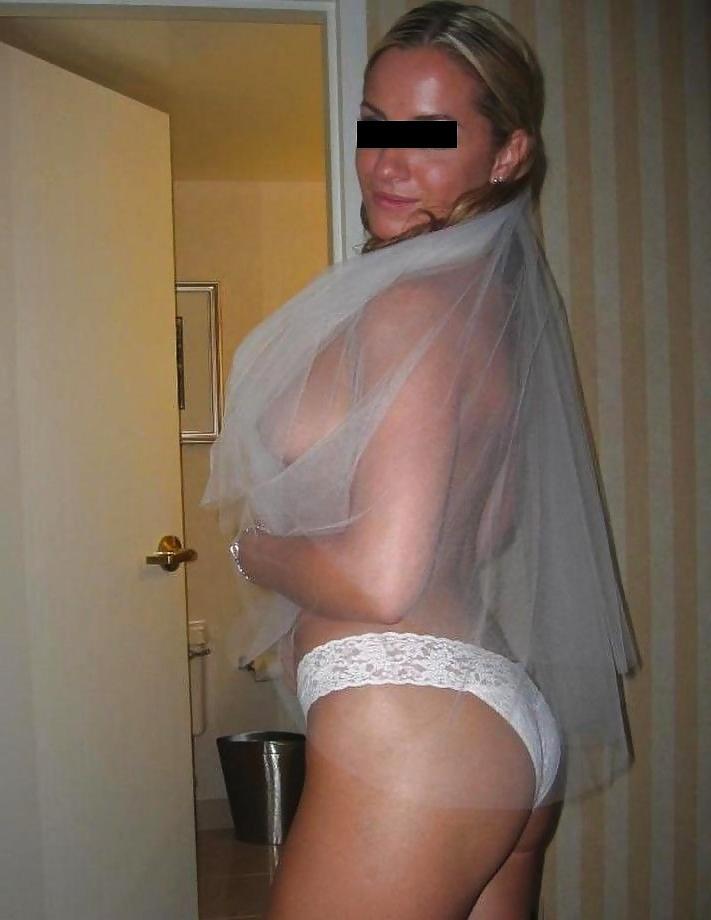 25P Just Married Sluts