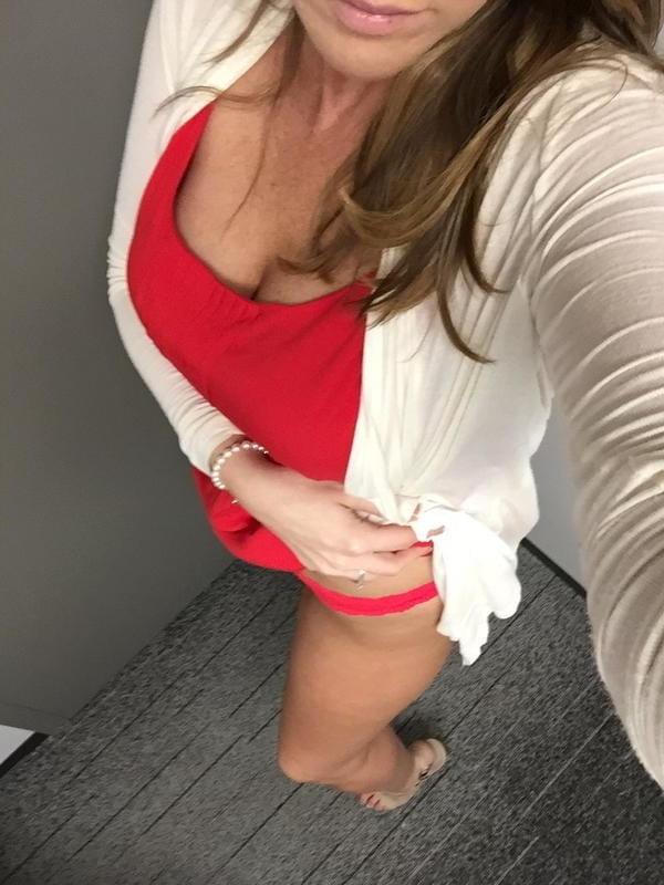 25P Exposed - Slut Haley (HungHot25)