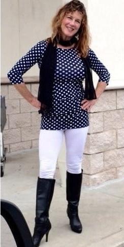25P Milfs &amp; Gilfs wearing boots no.81