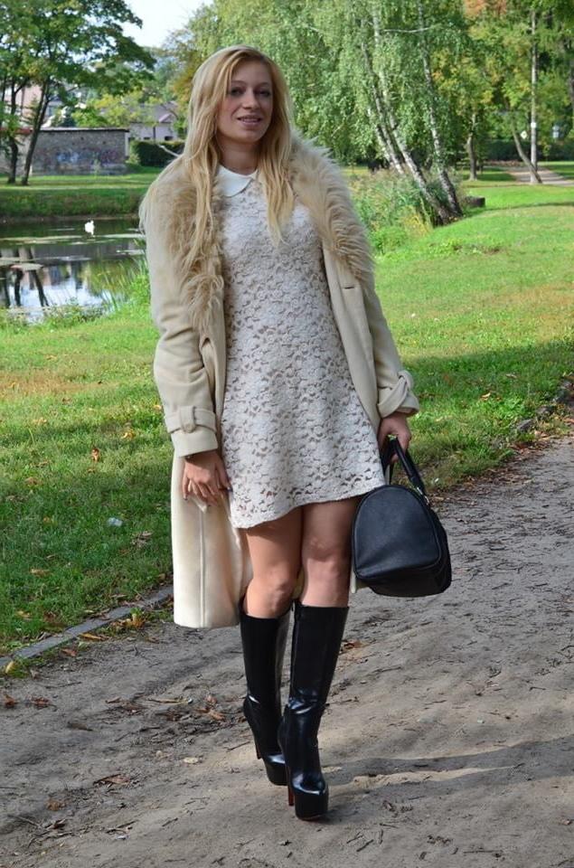 25P Milfs &amp; Gilfs wearing boots no.81