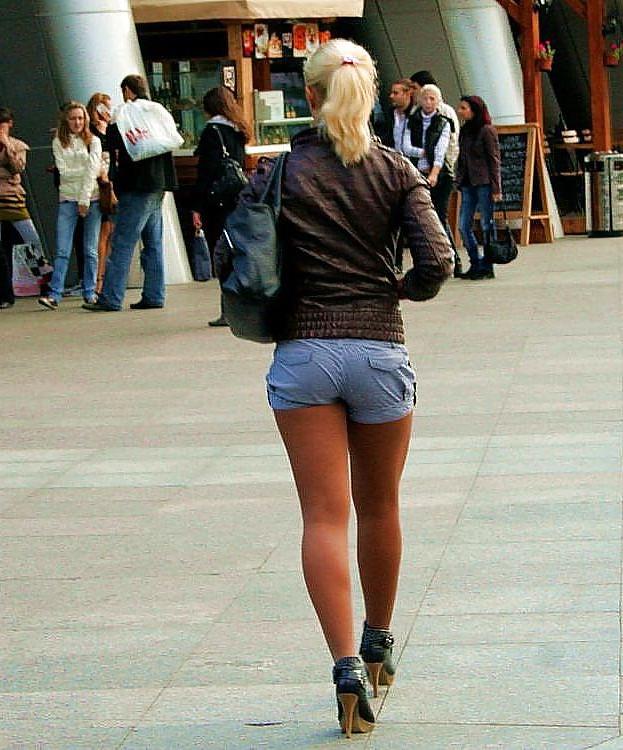 25P Mini Skirt Babes in Public (part 2)