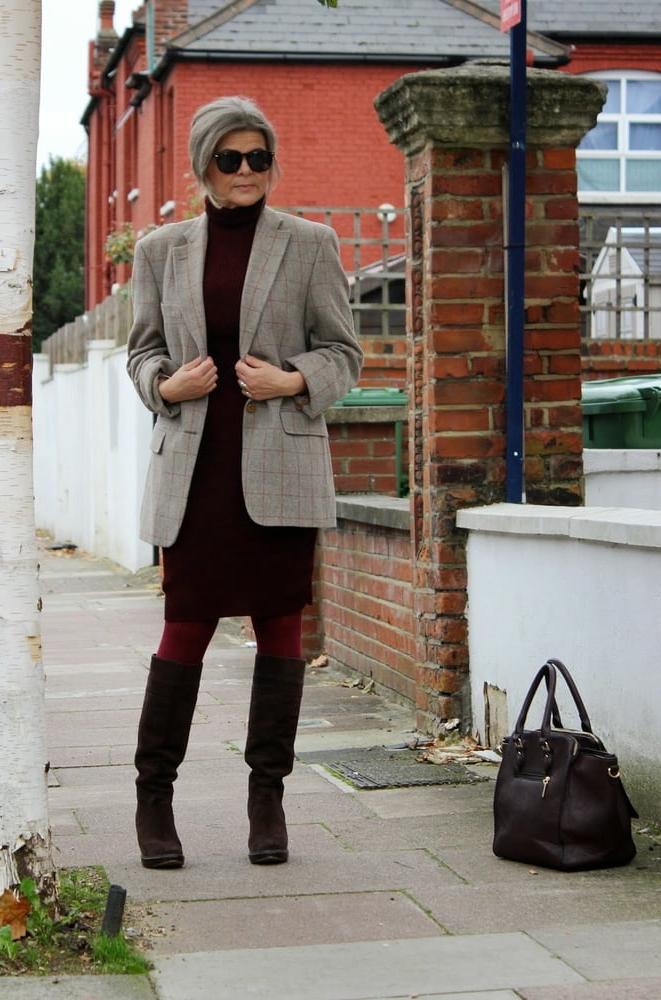 25P Milfs &amp; Gilfs wearing boots no.83