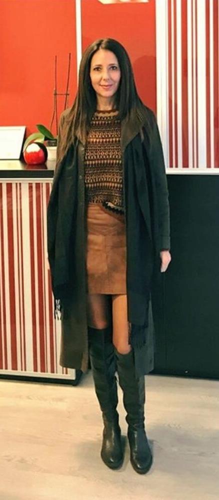 25P Milfs &amp; Gilfs wearing boots no.70