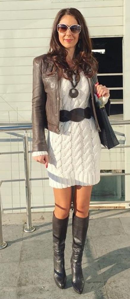 25P Milfs &amp; Gilfs wearing boots no.70
