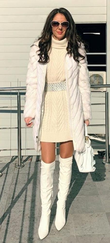 25P Milfs &amp; Gilfs wearing boots no.70