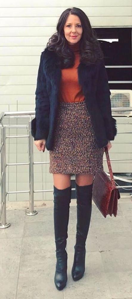 25P Milfs &amp; Gilfs wearing boots no.70