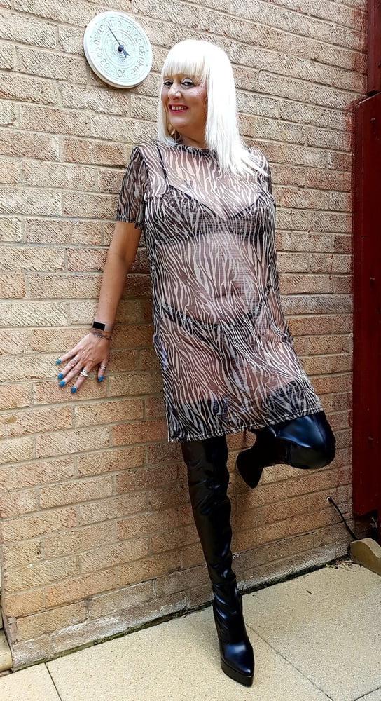 25P Milfs &amp; Gilfs wearing boots no.84