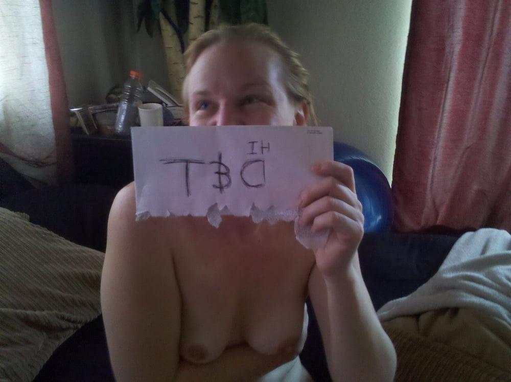 25P 3. Redhead Oregon wife exposed