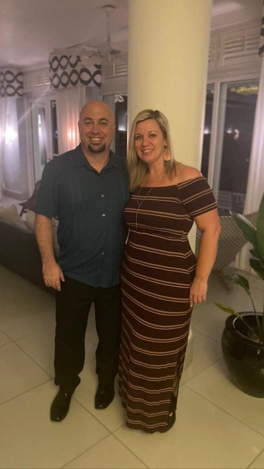 14P HOT WIFE