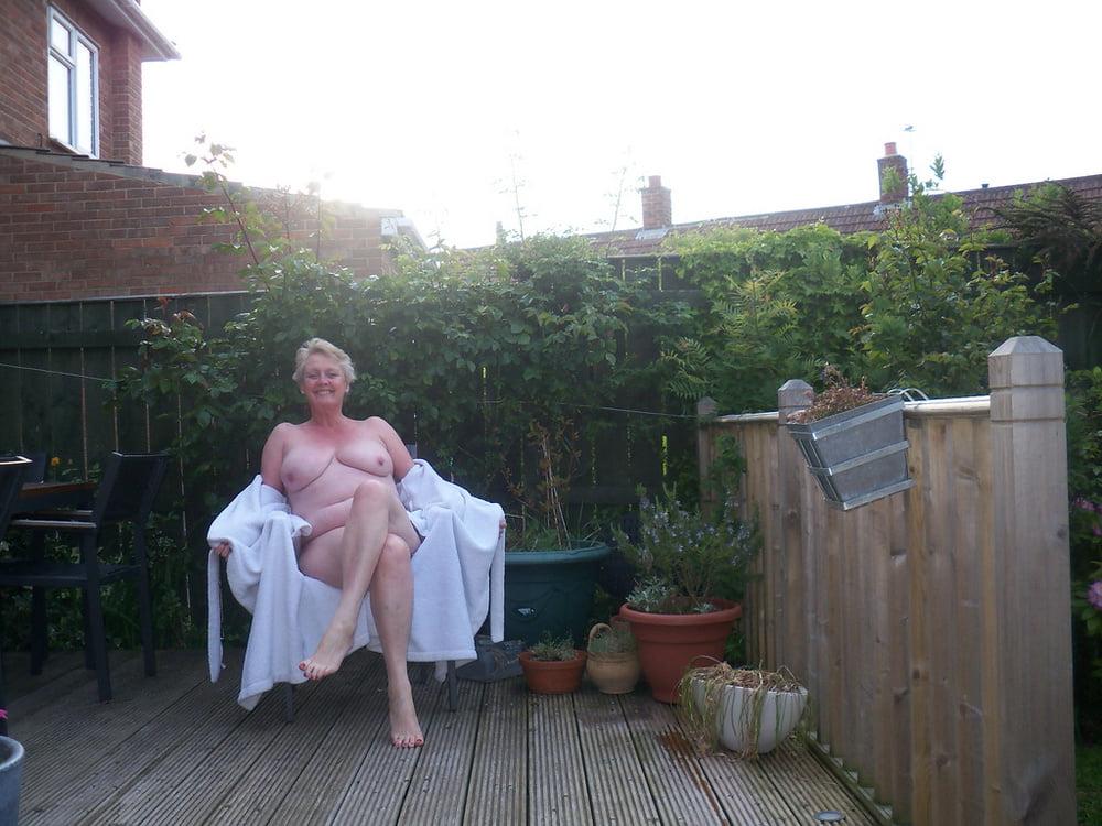 25P 2. Mature English wife poses for hubby