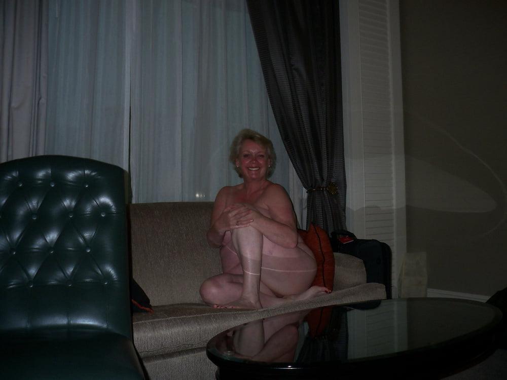 25P 2. Mature English wife poses for hubby