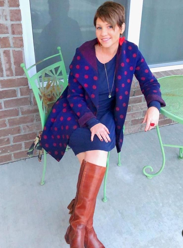 25P Milfs &amp; Gilfs wearing boots no.73