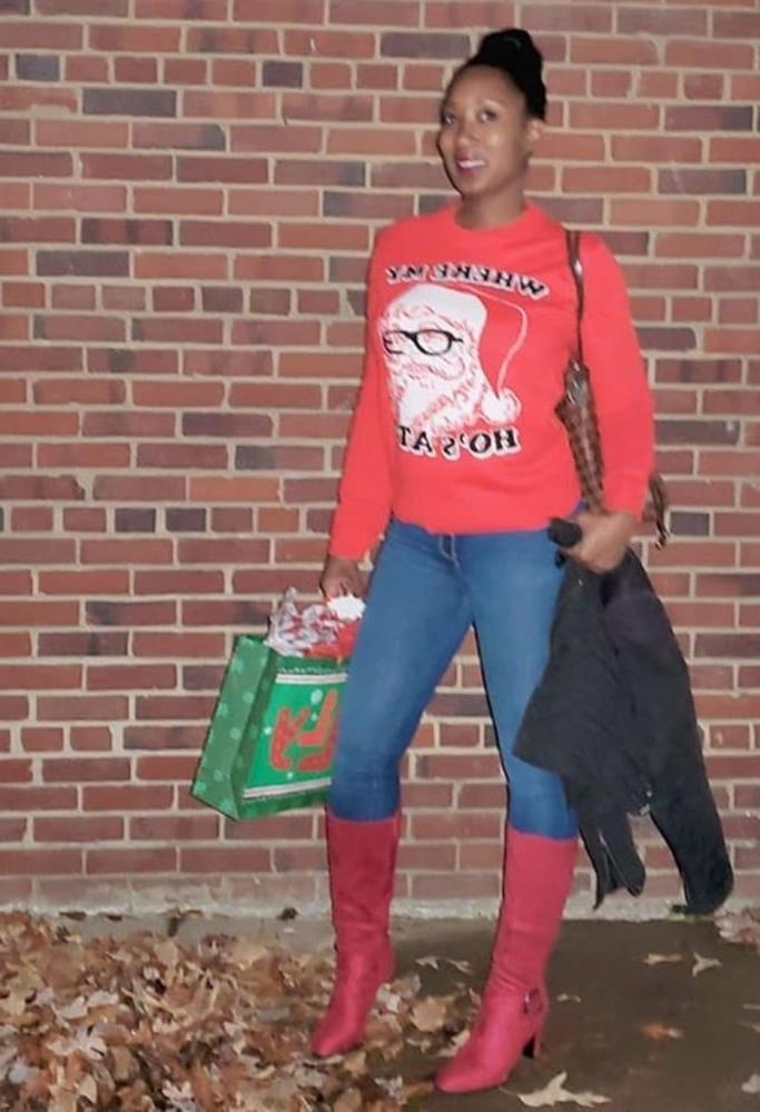 25P Milfs &amp; Gilfs wearing boots no.73