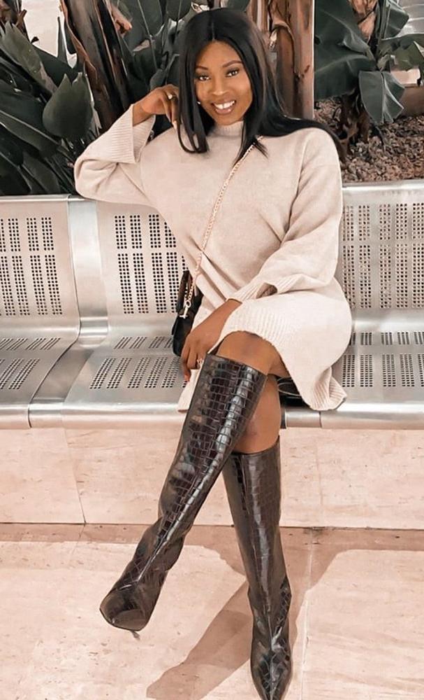 25P Milfs &amp; Gilfs wearing boots no.73