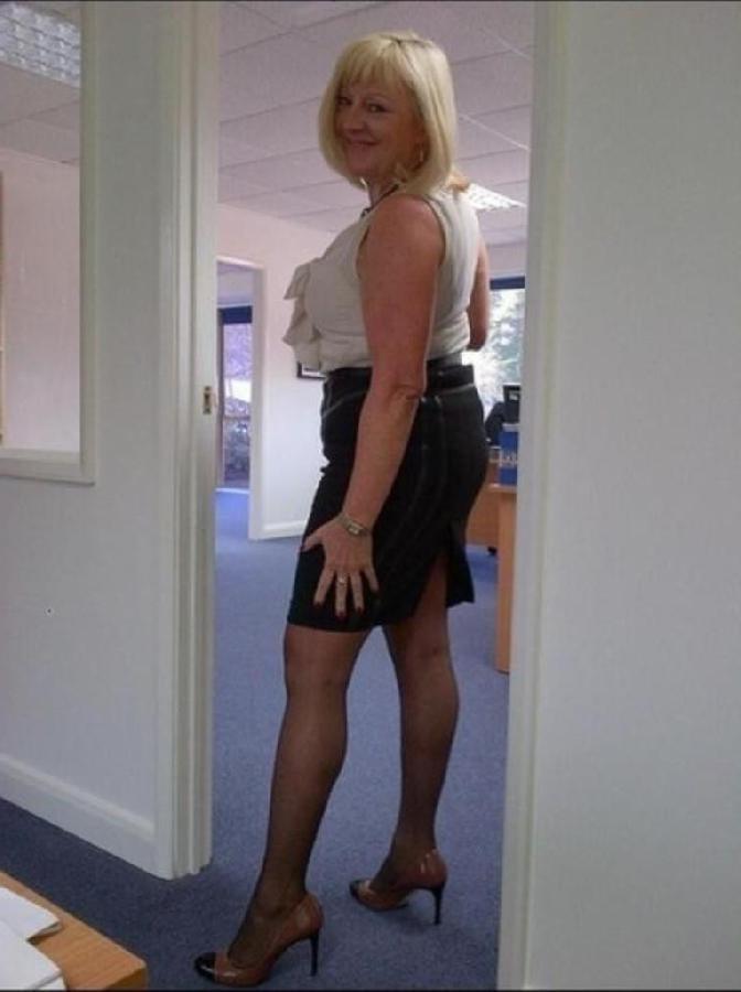 25P Mix mature slut 9
