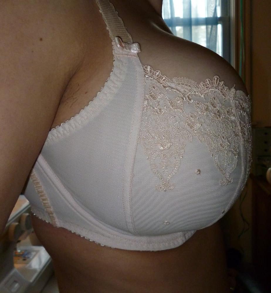 25P My Busty Wife