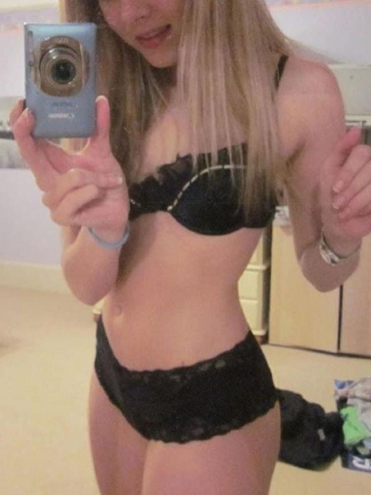 25P Paige 19 UK slut