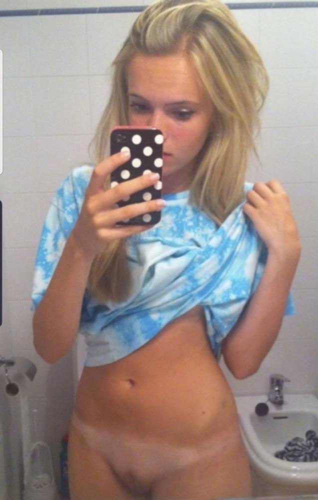25P Paige 19 UK slut