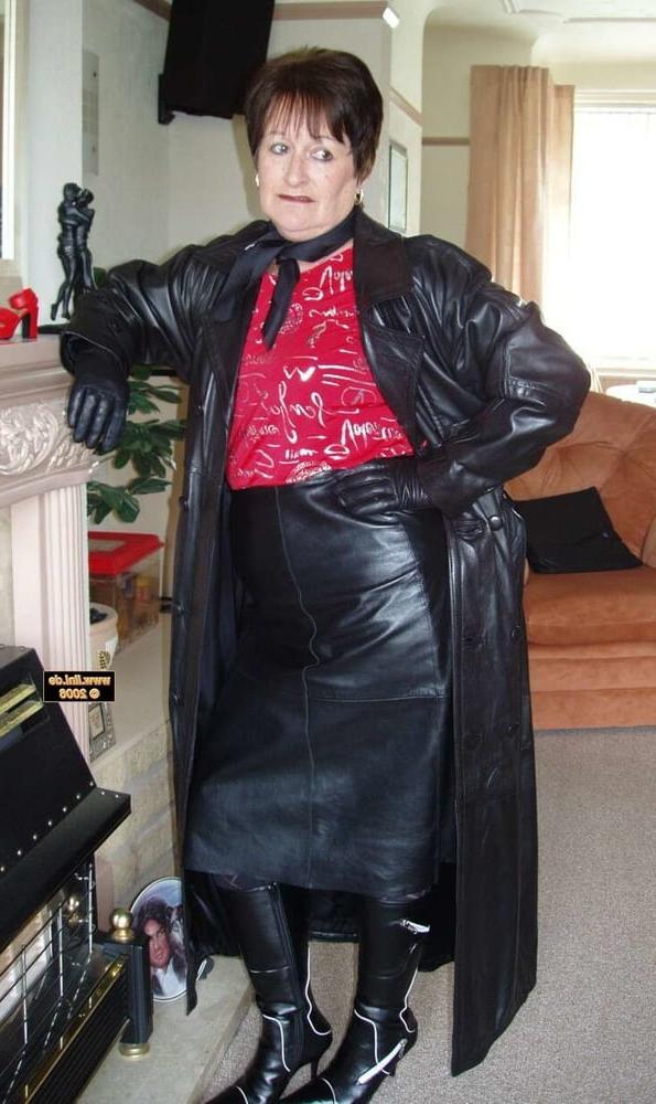 25P Pvc boots leather latex 117