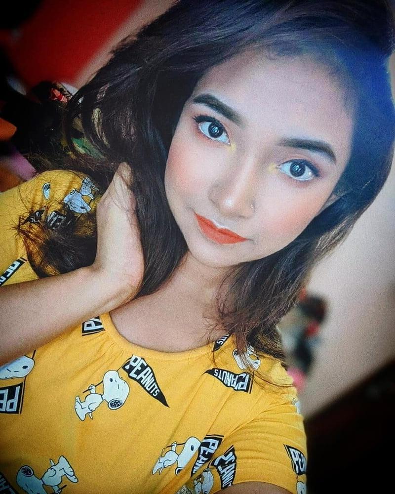 17P HOT INDIAN MAAL NUDES 2020