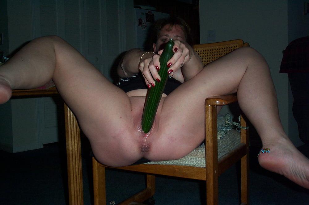 25P 1. Colorado wife exposed