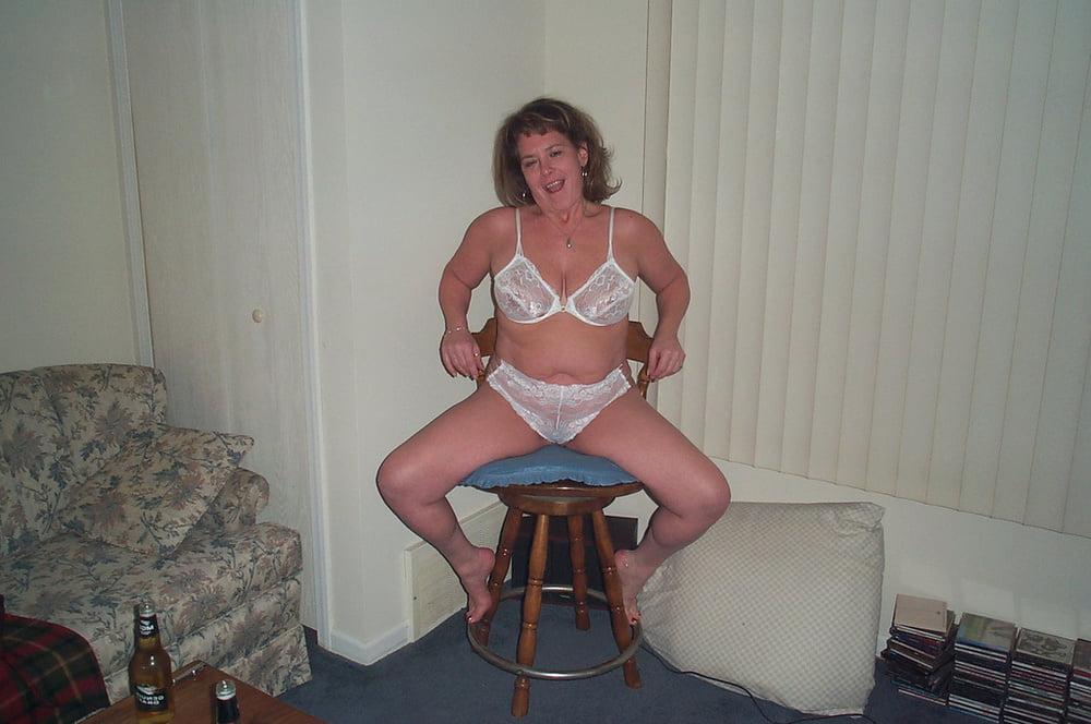 25P 1. Colorado wife exposed