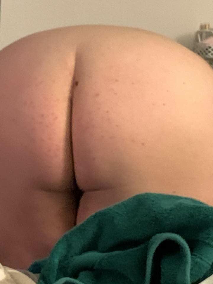 25P Slut wife Kelly of Dahlonega,  Georgia
