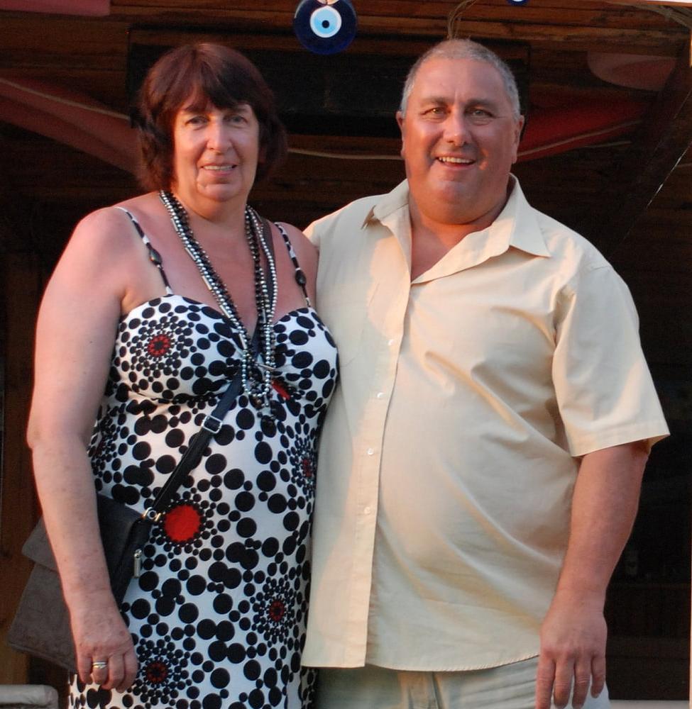 25P 2. English wife exposed