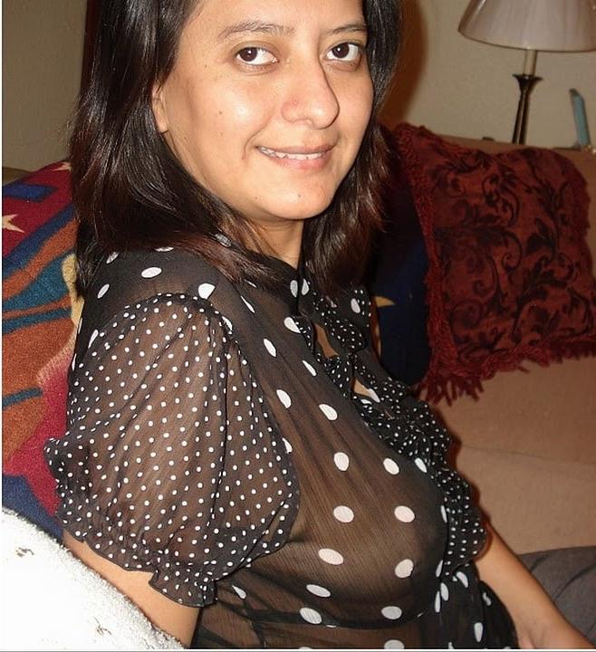 25P 1. Mexican wife exposed by hubby