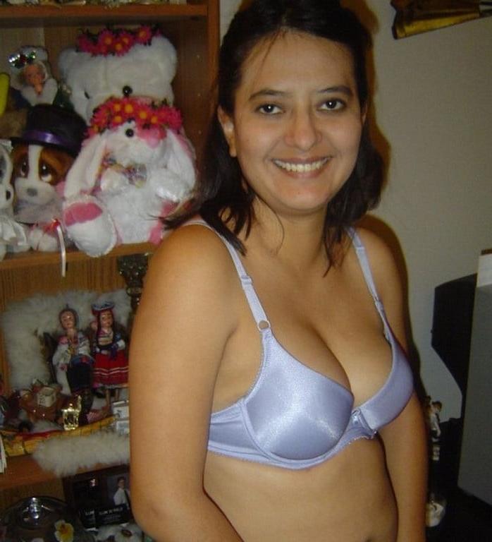 25P 1. Mexican wife exposed by hubby