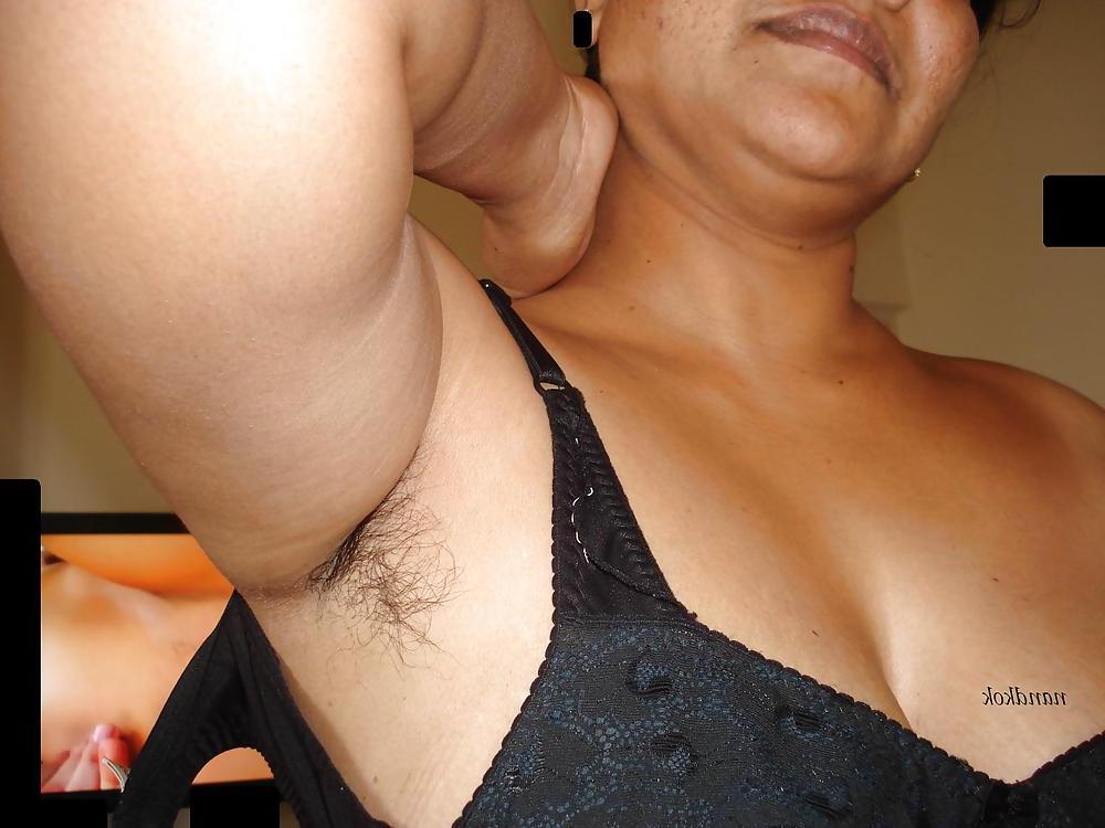 25P Indian Vizag BBW Aunty Courtsey Nandkok