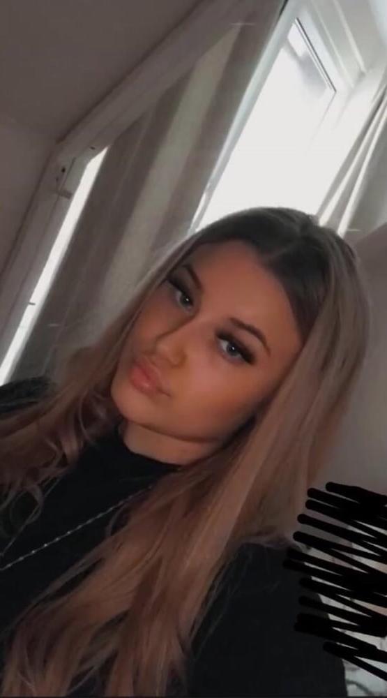 9P Elise Adams reposted Birmingham slut exposed