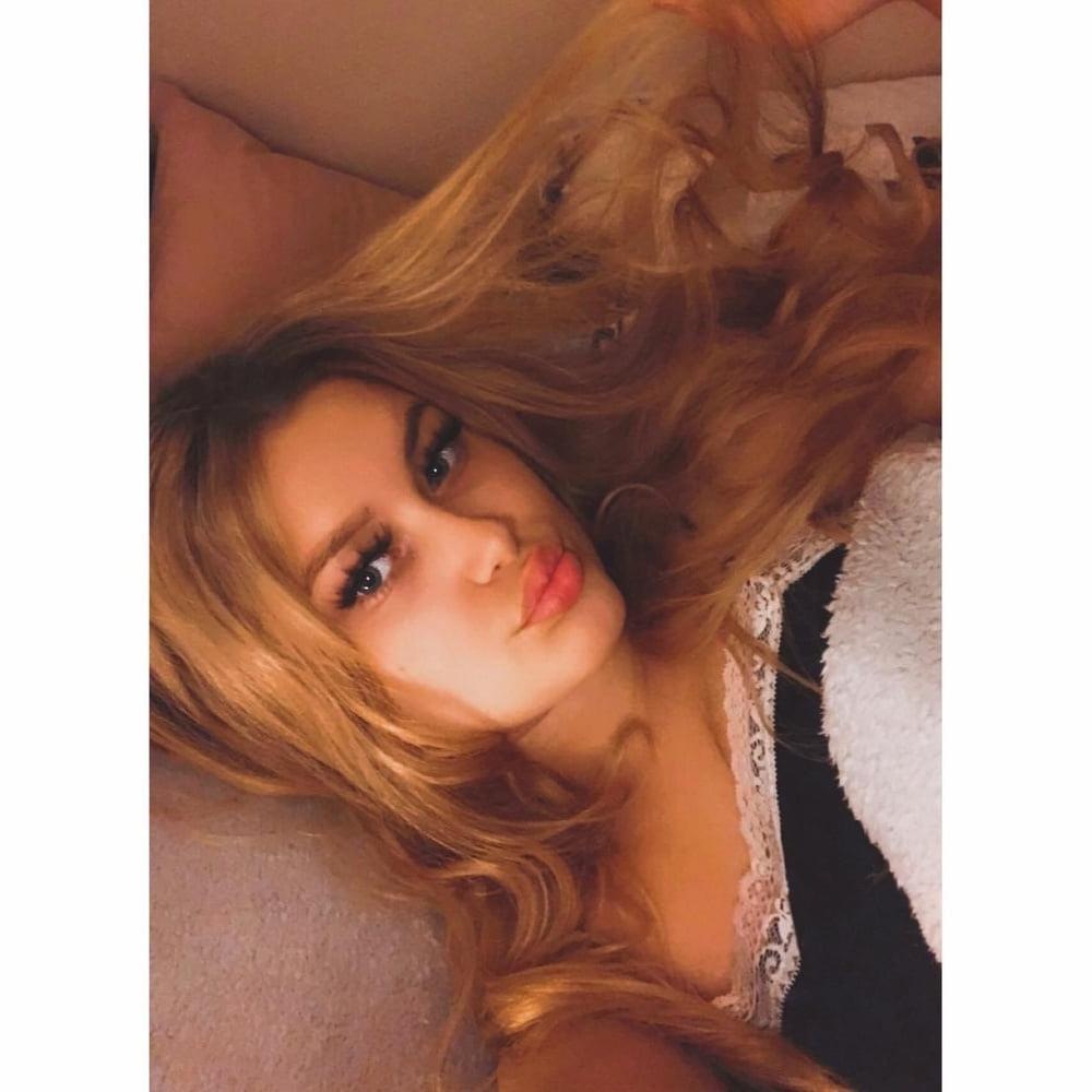 9P Elise Adams reposted Birmingham slut exposed