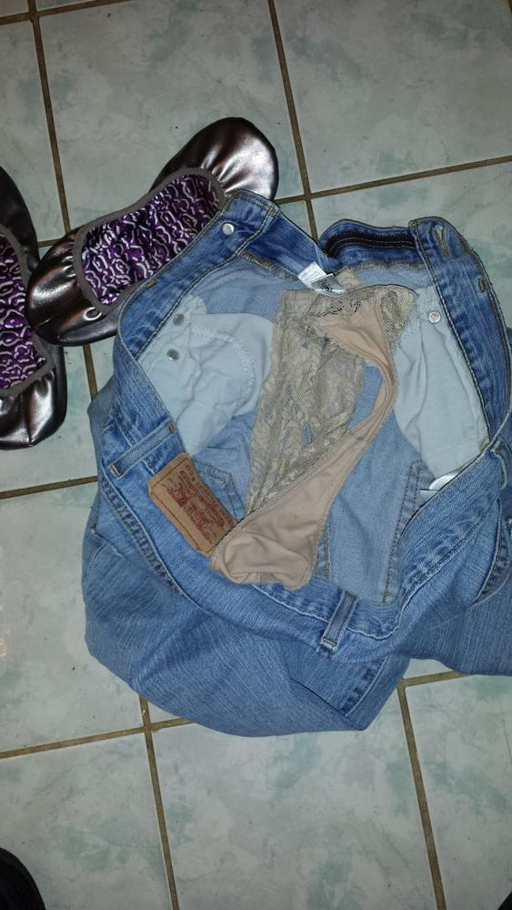 25P 1. Tennessee wife exposed