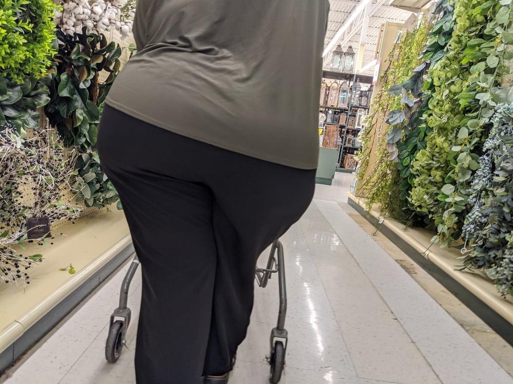 25P Granny Mexican with big wide ass pt 2