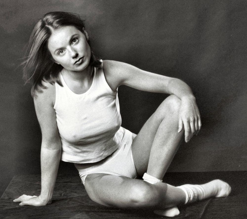 11P Geri Halliwell - 1996 Photoshoot