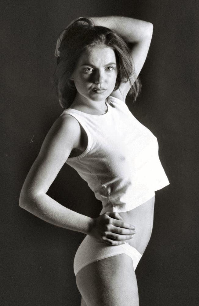 11P Geri Halliwell - 1996 Photoshoot