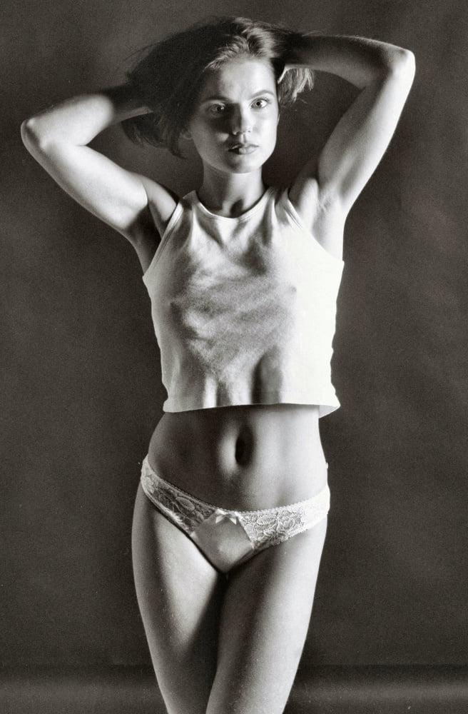 11P Geri Halliwell - 1996 Photoshoot