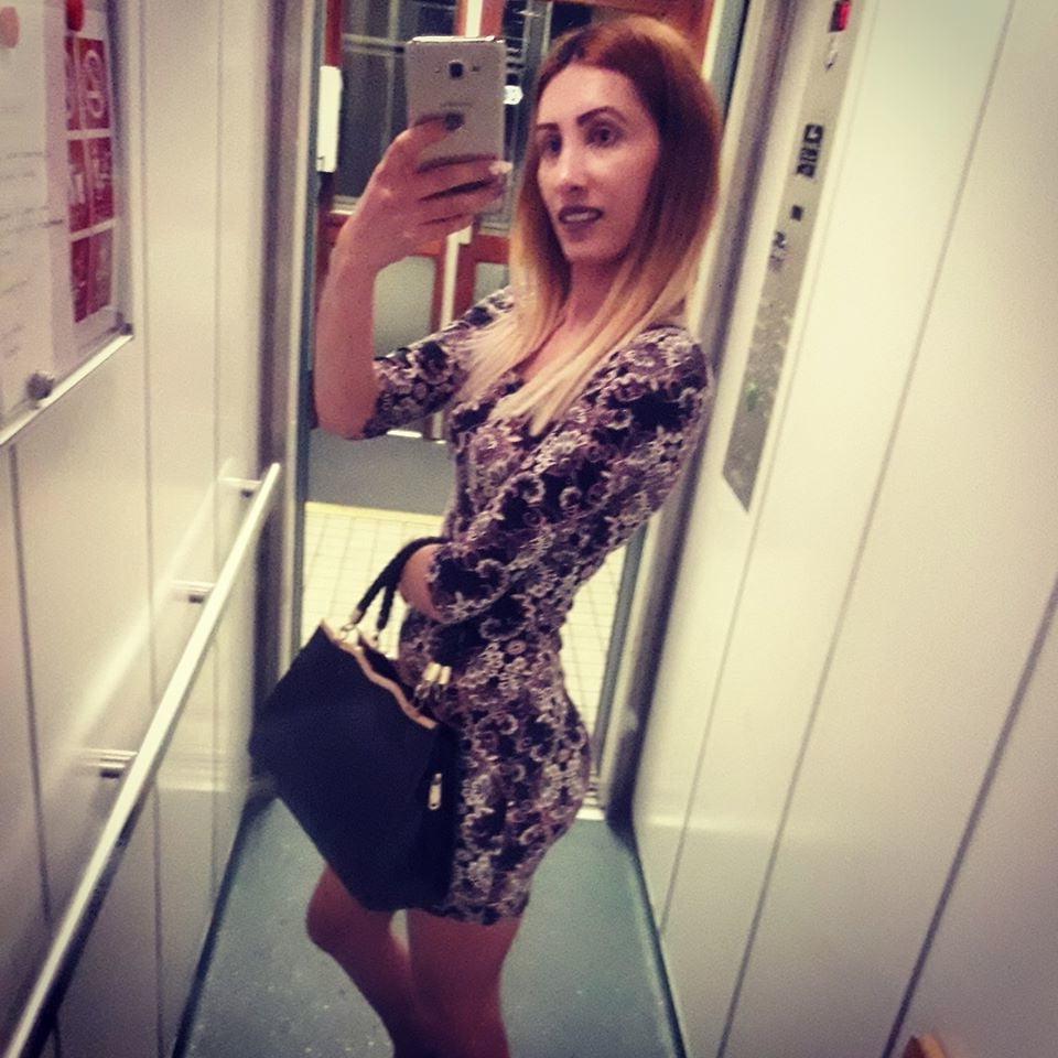 25P Facebook slut