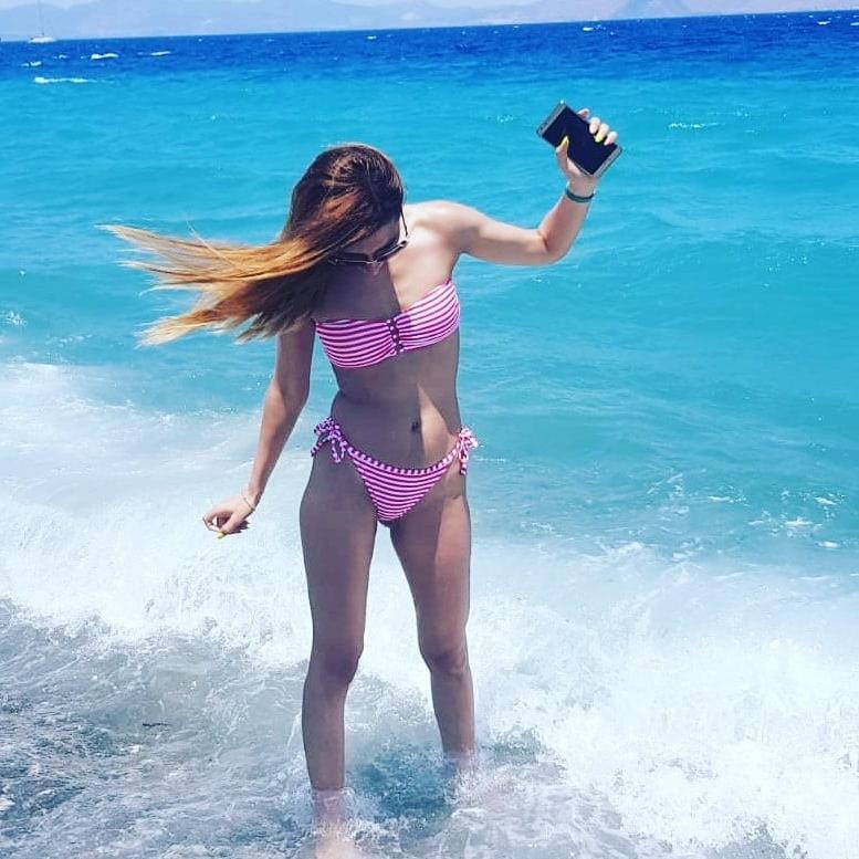 25P Facebook slut