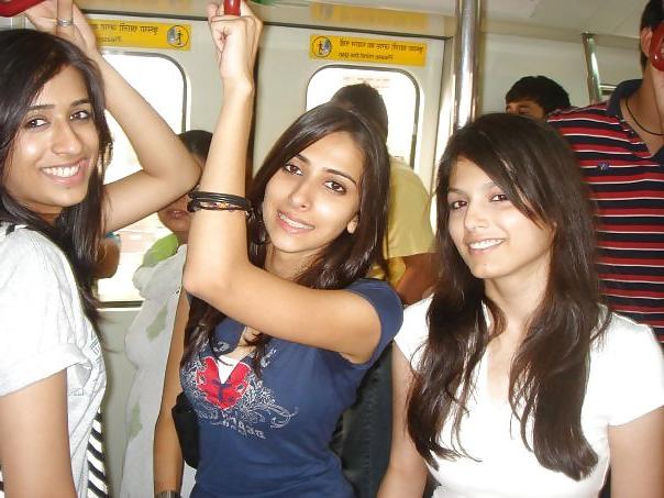 19P Beautiful Indian Girls 11-- By Sanjh