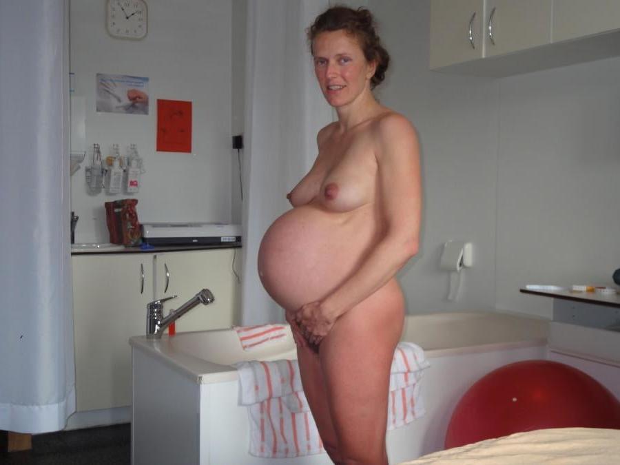 25P German slut